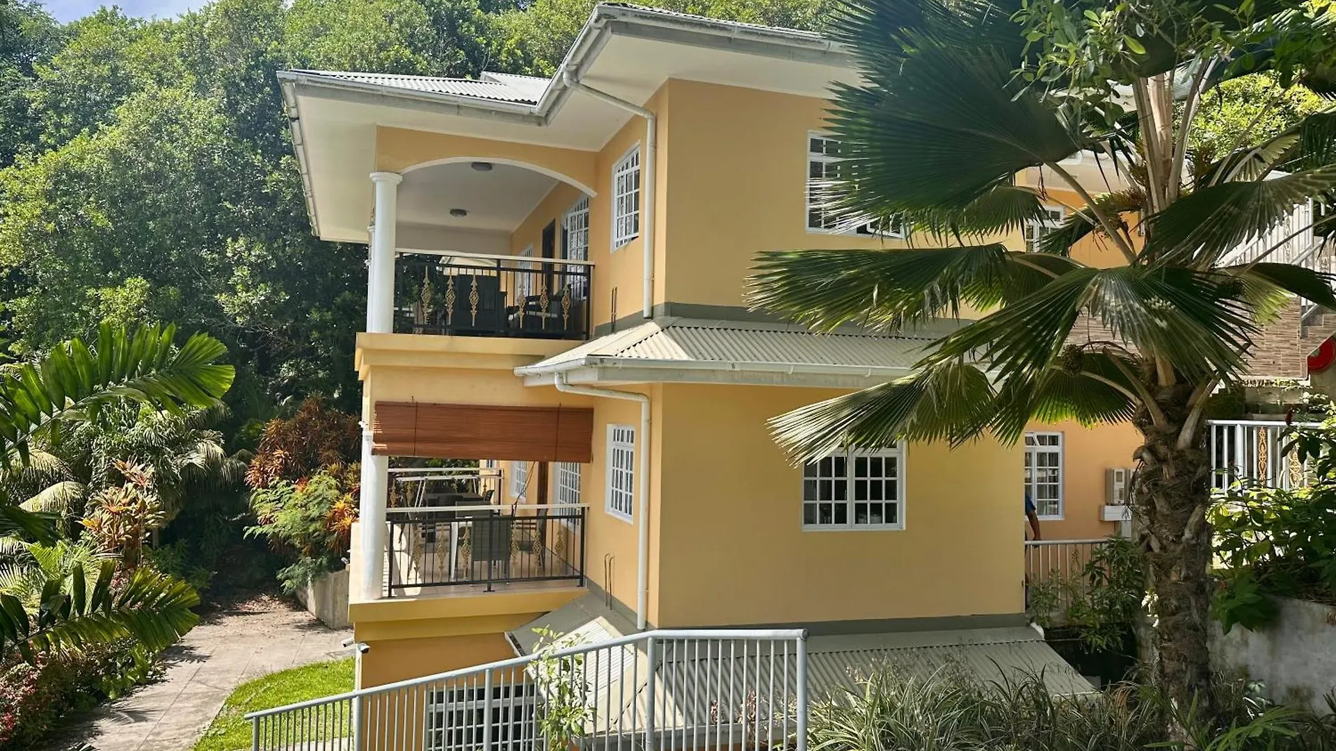 Anse Royale Bay View Apartments